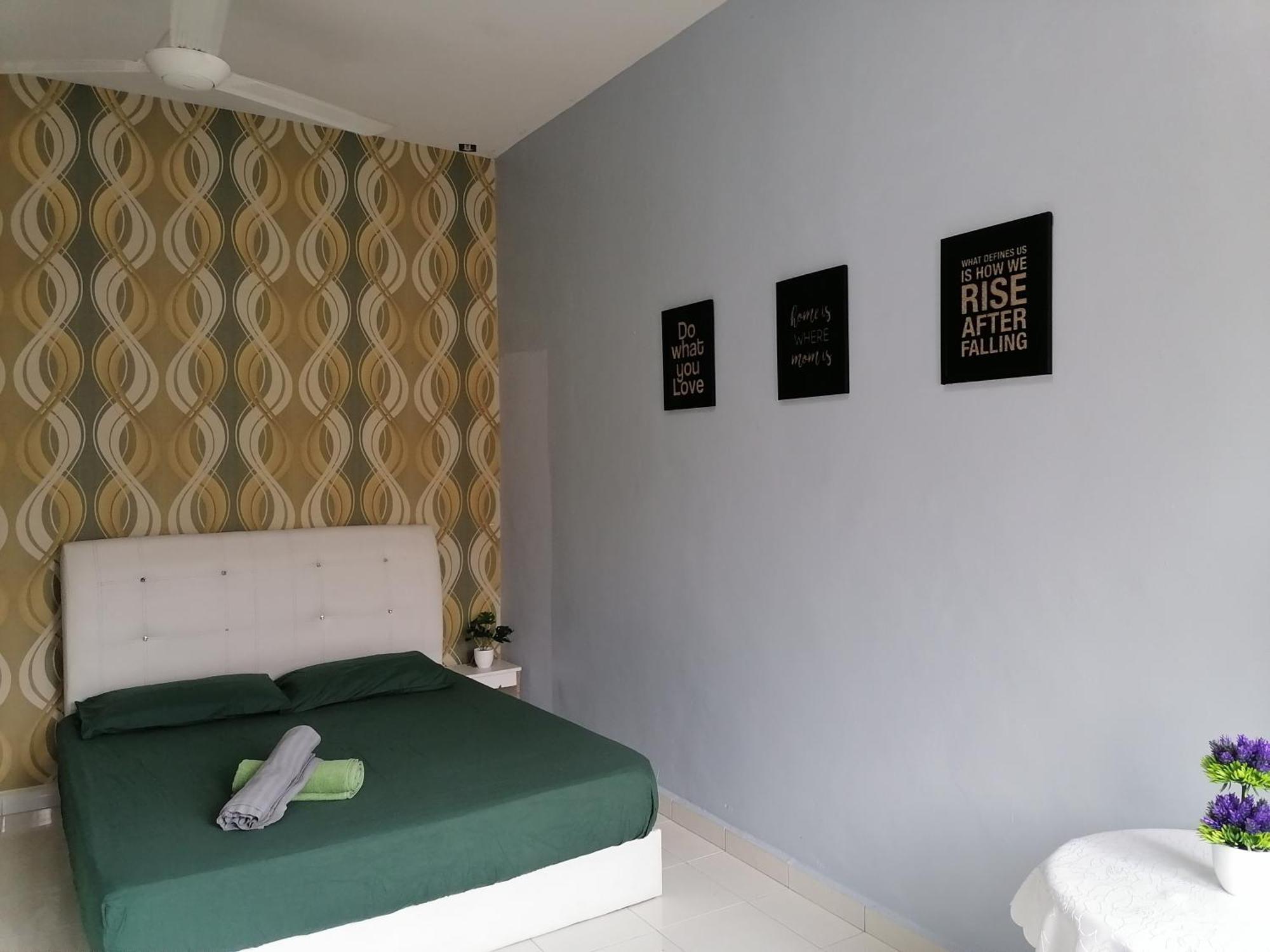 Dkamar Homestay At Desaru, Fully Aircond, Wifi, Coway, Street View 4 Min To Desaru Beach Kangkar Chemaran Buitenkant foto