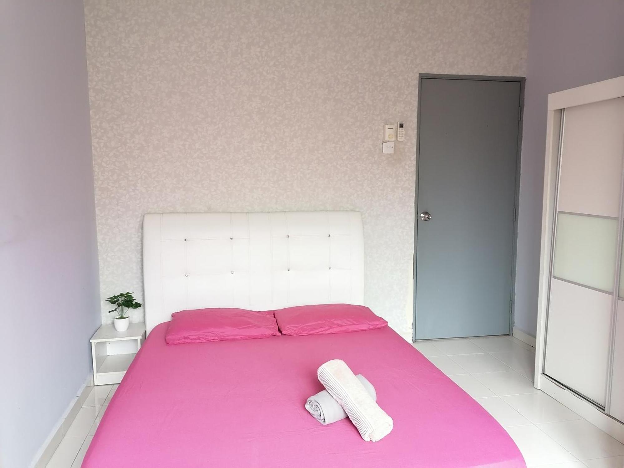 Dkamar Homestay At Desaru, Fully Aircond, Wifi, Coway, Street View 4 Min To Desaru Beach Kangkar Chemaran Buitenkant foto