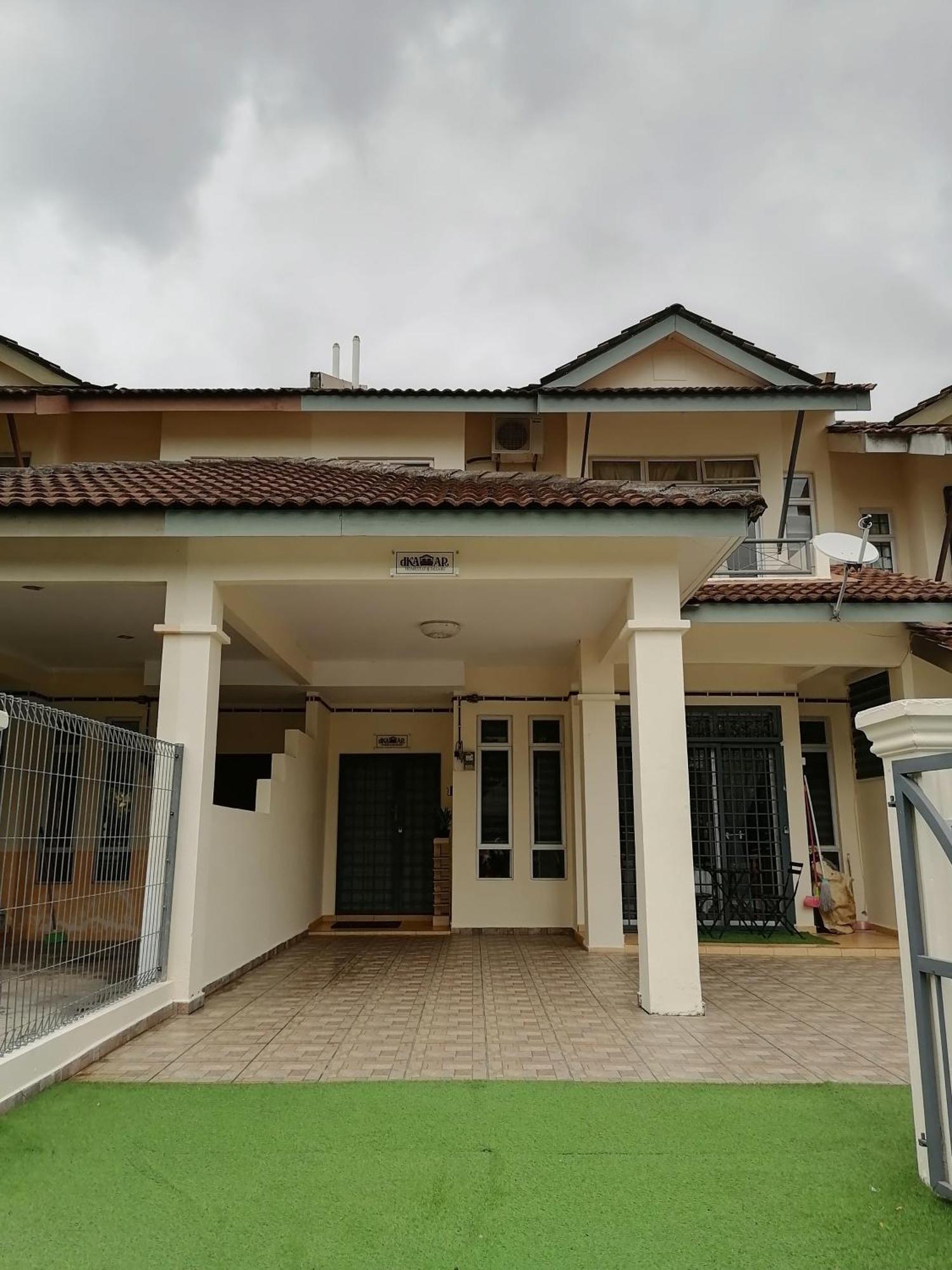 Dkamar Homestay At Desaru, Fully Aircond, Wifi, Coway, Street View 4 Min To Desaru Beach Kangkar Chemaran Buitenkant foto